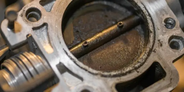 cleaning clogged throttle body