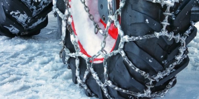 when to put snow chain 